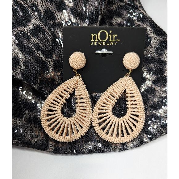 nOir Pink Beaded Teardrop Hoop Earrings - Picture 3 of 7